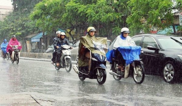  Sử dụng xe máy trong mùa mưa đúng cách, để bảo vệ cho chiếc xe của mình